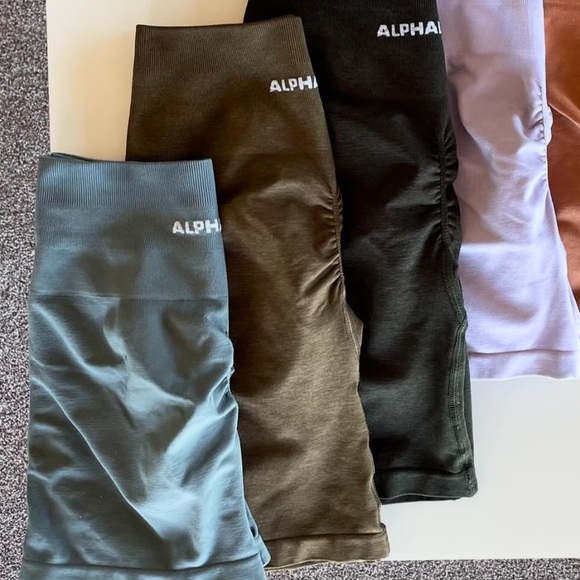 Alphalete Amplify 7” Short - Picture 2 of 2